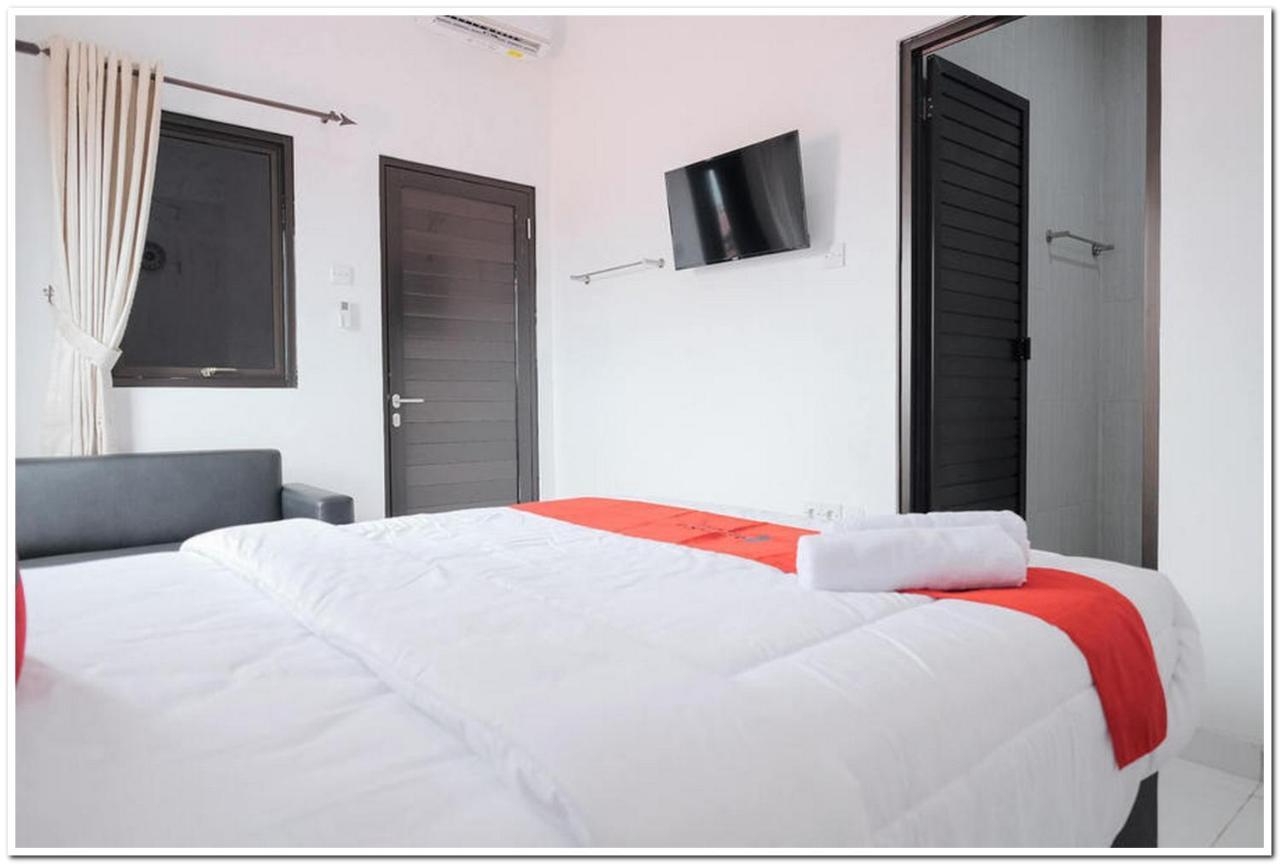 Reddoorz Near Kota Tua 2 Hotel Jacarta Exterior foto