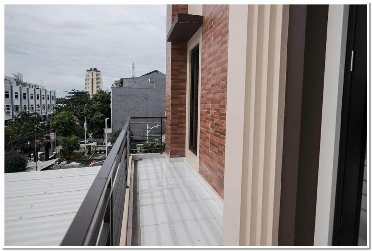 Reddoorz Near Kota Tua 2 Hotel Jacarta Exterior foto