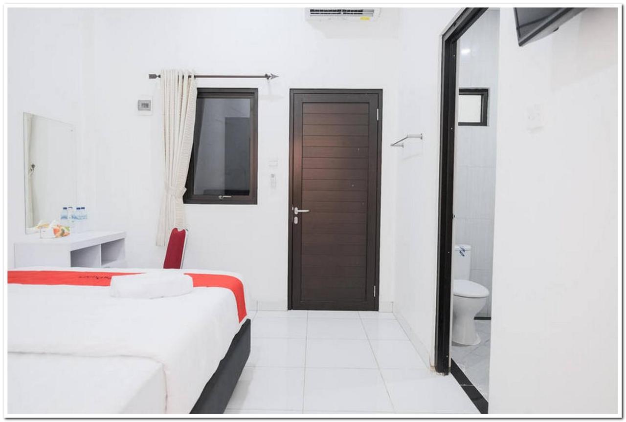 Reddoorz Near Kota Tua 2 Hotel Jacarta Exterior foto